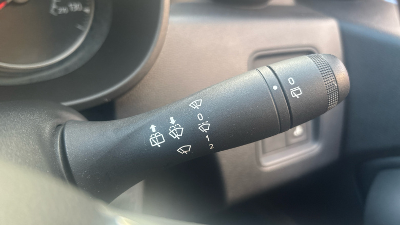 Dacia Duster 1.6 SCe Prestige 5dr Petrol Estate